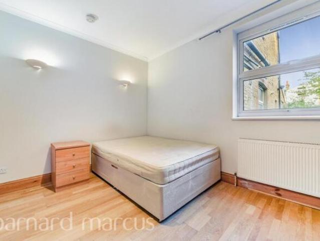 Apartment for rent in Tooting Graveney, Greater London