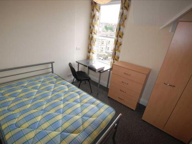 Apartment for rent in Fole, Surrey