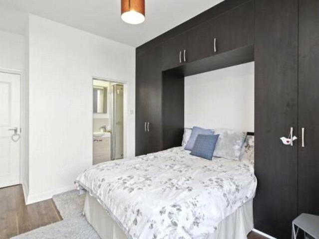 Apartment for rent in Uxbridge, Greater London