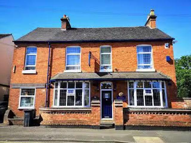 Apartment for rent in Shropshire