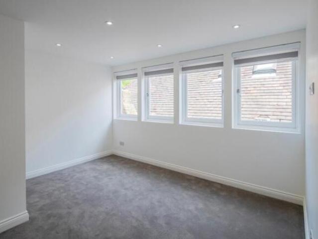 Apartment for rent in Hampstead, Greater London