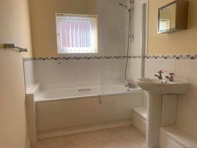 Apartment for rent in Calderstones
