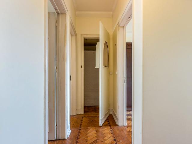Apartamento alugar em Bairro de São Miguel, Lisboa
