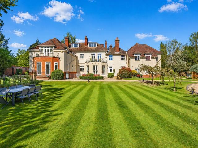 Flat for sale in Five Acres, Hertfordshire