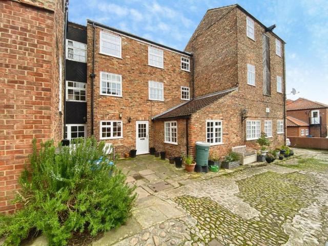 Flat for sale in Norby, Thirsk