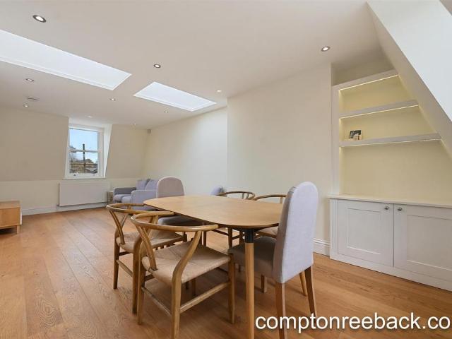 Flat for sale in Maida Hill, Greater London