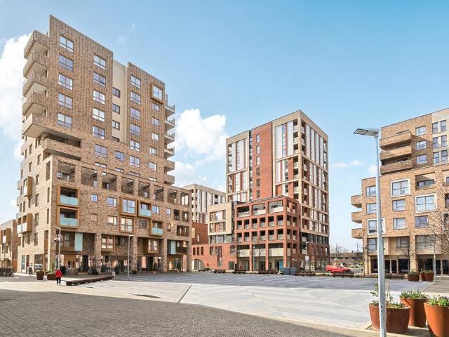 Flat for sale in Greater London
