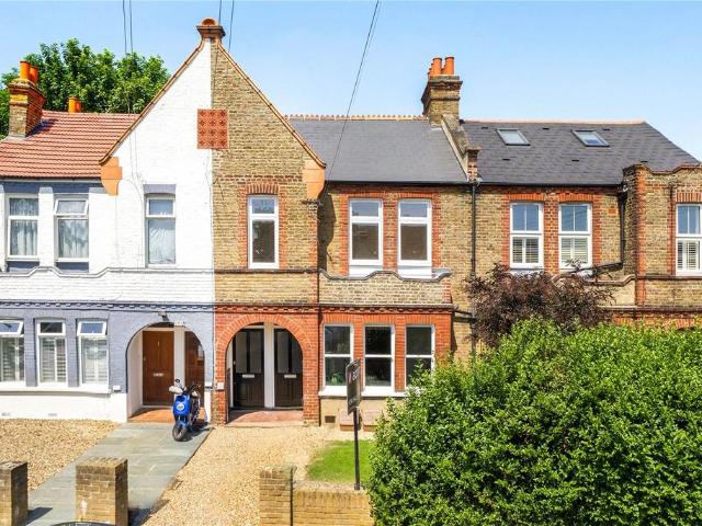 Flat for sale in London Borough of Lewisham, Greater London