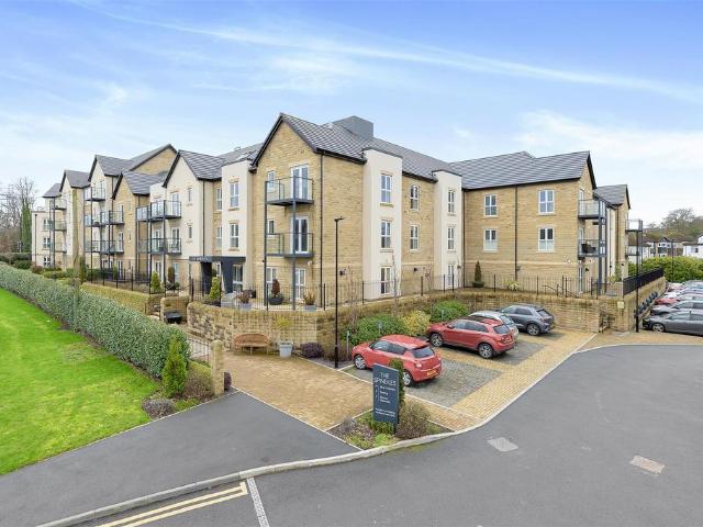 Flat for sale in Menston, West Yorkshire