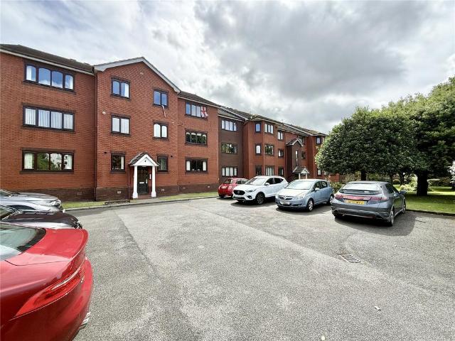 Flat for sale in Meols Cop, Southport