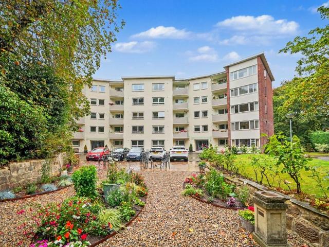 Flat for sale in Low Harrogate, Harrogate
