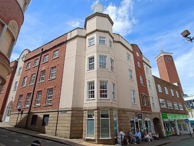 Flat for sale in Frankwell