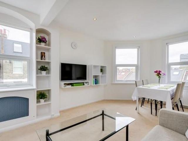 Flat for sale in Hammersmith, Greater London