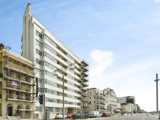 Flat for sale in Brunswick