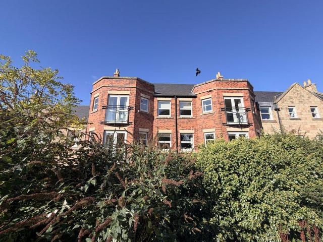 Flat for sale in Alnwick, North East