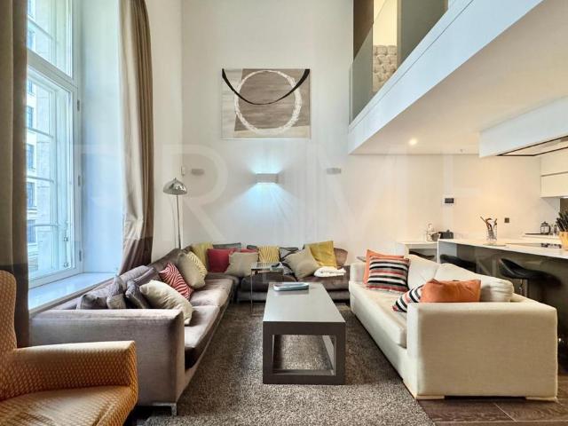 Flat for sale in St Clement Danes, Greater London