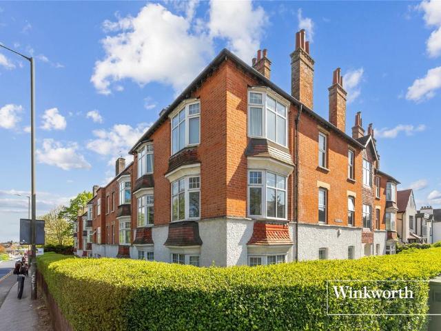 Flat for sale in High Barnet, Isle Of Man