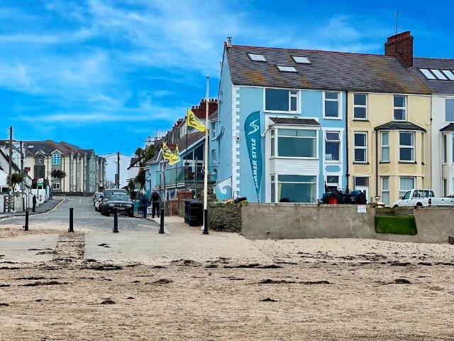 Flat for sale in Llanfaelog, Rhosneigr