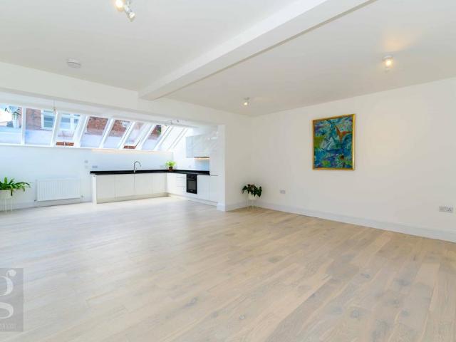 Flat for sale in Portfields, Lower Bullingham