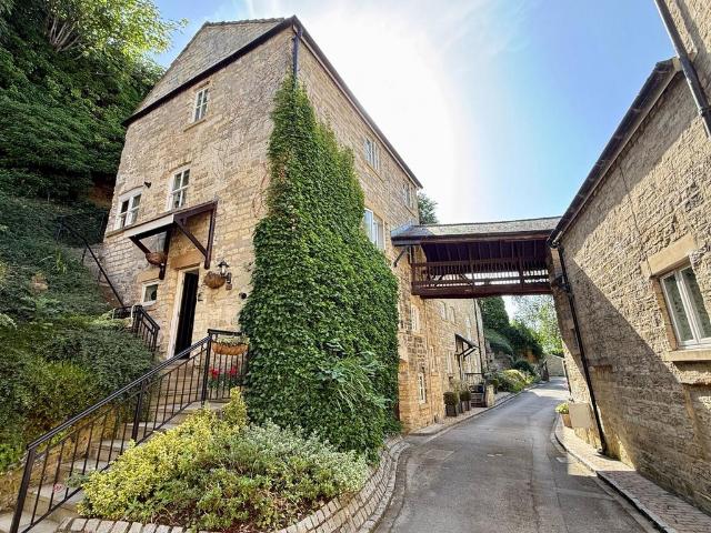 Flat for sale in Wetherby, West Yorkshire