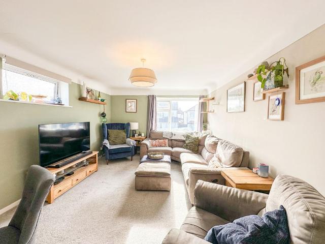 Flat for sale in Moreton, Wirral