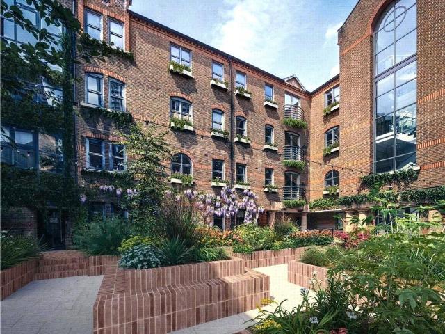 Flat for sale in Clerkenwell, Greater London