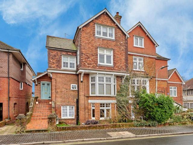 Flat for sale in St Albans, Bernards Heath