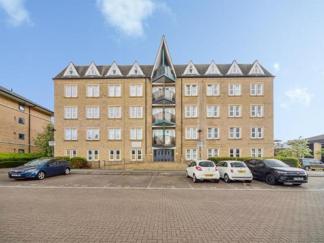 Flat for sale in Old Wolverton, Milton Keynes