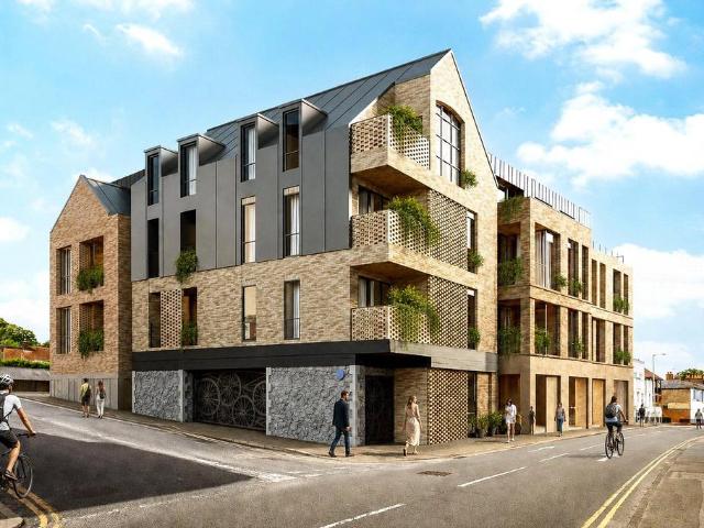 Flat for sale in Fole, Surrey