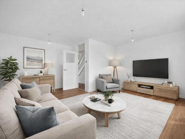 Flat for sale in Finchley, Isle Of Man