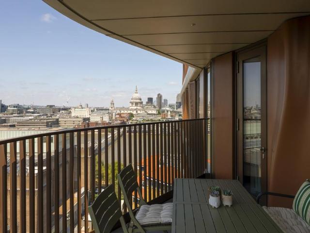 Flat for sale in Greater London
