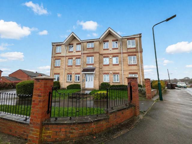 Flat for sale in Fairleigh, Sheffield