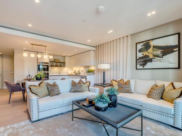Flat for sale in City of Westminster, Greater London
