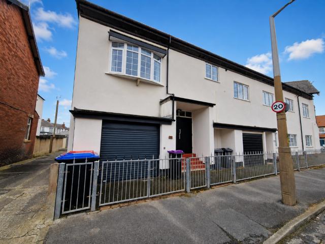 Flat for sale in Rossall Beach, Cabus