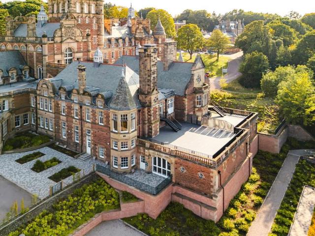 Flat for sale in Craiglockhart, Scotland