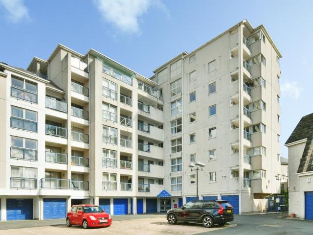 Flat for sale in Barbican, Plymouth
