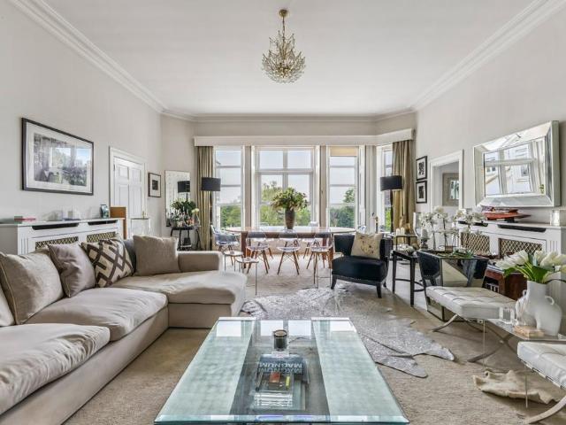 Flat for sale in Row Town, Surrey