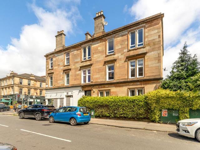 Flat for sale in Strathbungo, Scotland