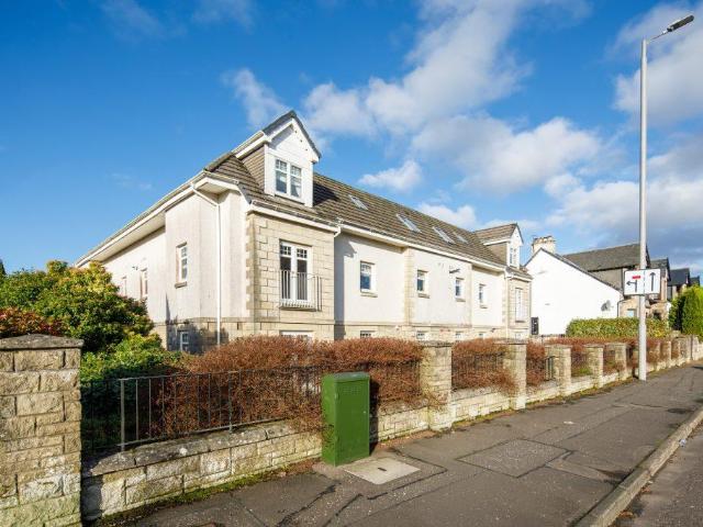 Flat for sale in Mearns, Scotland