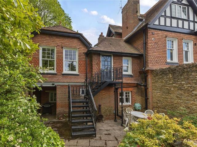 Flat for sale in Frith Hill, Fole