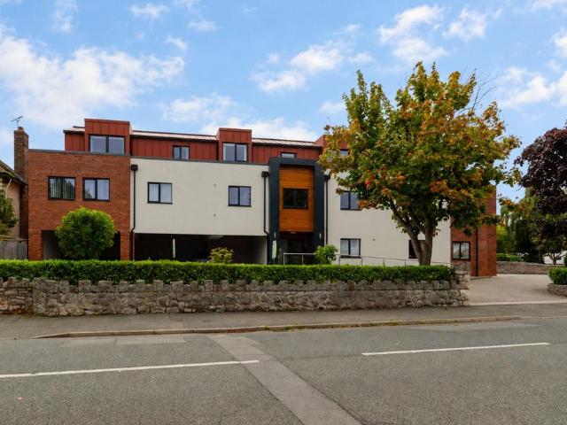 Flat for sale in Rhos-on-Sea, Colwyn Bay