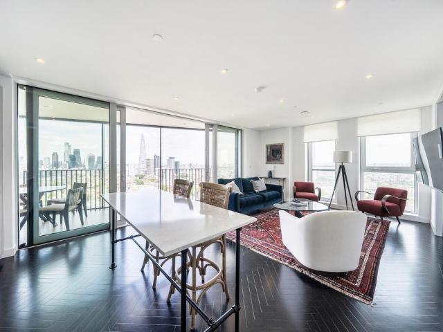Flat for sale in Elephant and Castle, Greater London