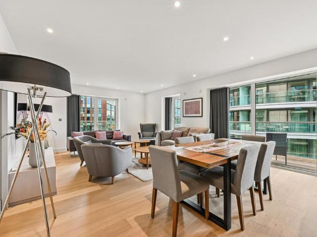Flat for sale in Fulham Reach, Greater London