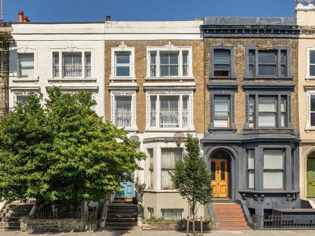 Flat for sale in Loughborough Junction, Greater London