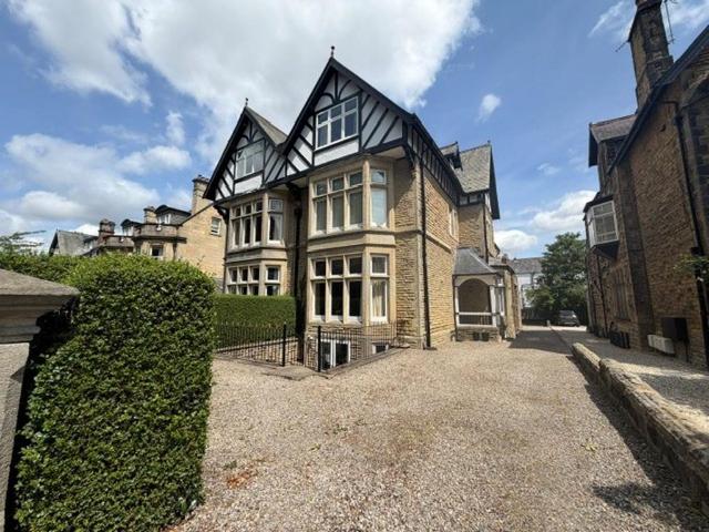Flat for sale in Low Harrogate, Harrogate