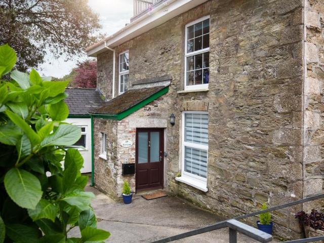 Flat for sale in Falmouth, Cornwall