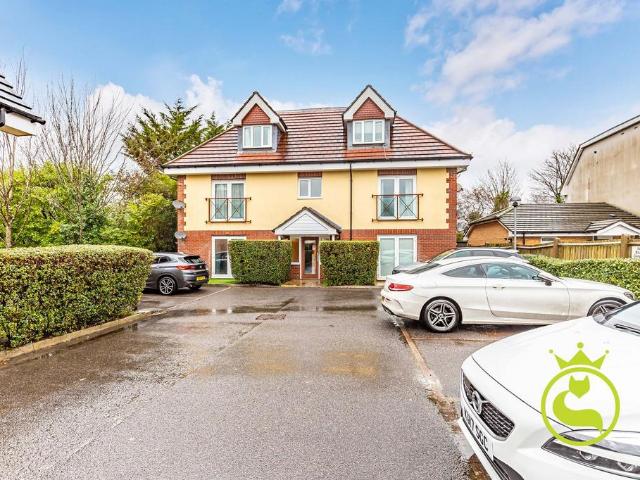 Flat for sale in Branksome, Poole