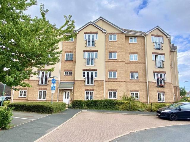 Flat for sale in Greenfields, Shrewsbury