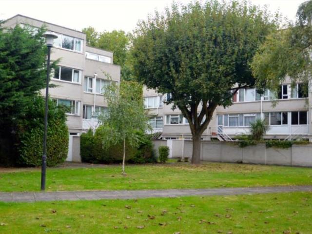 Flat for sale in Clewer Village, Windsor