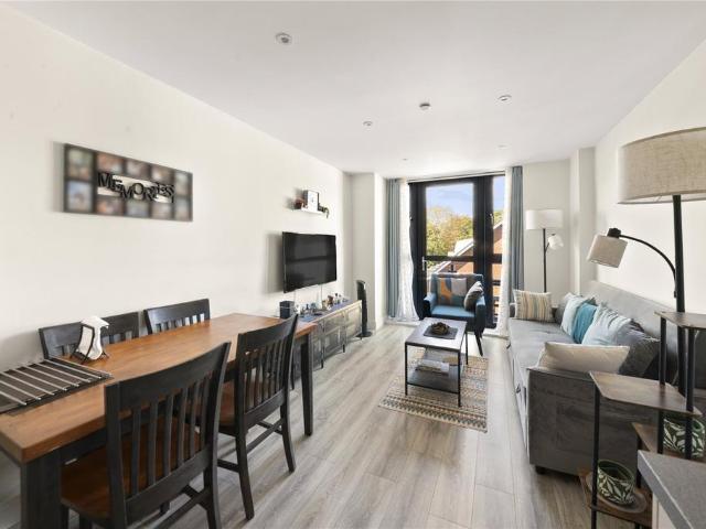 Flat for sale in London Borough of Hillingdon, Greater London